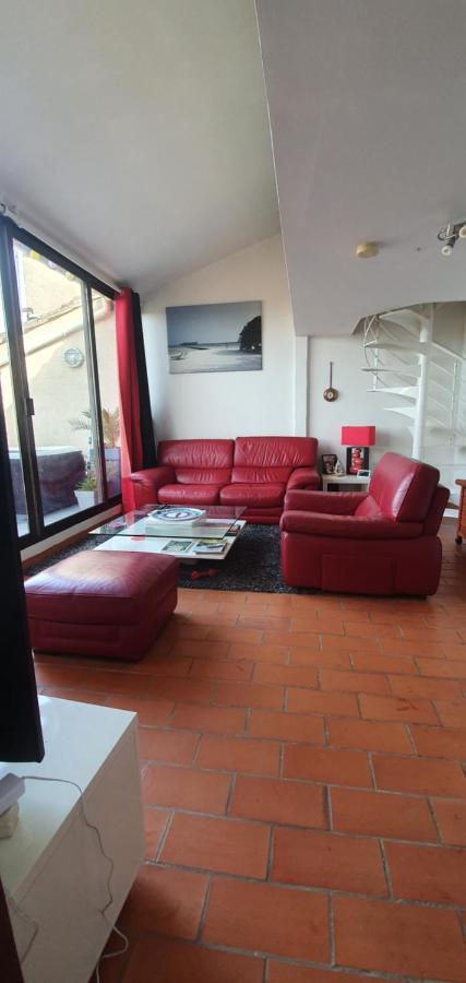 Joshroom Caux Bagian luar foto
