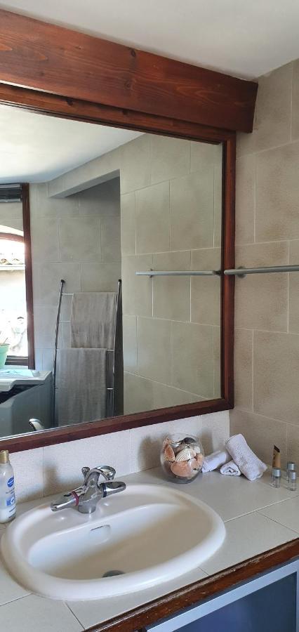 Joshroom Caux Bagian luar foto