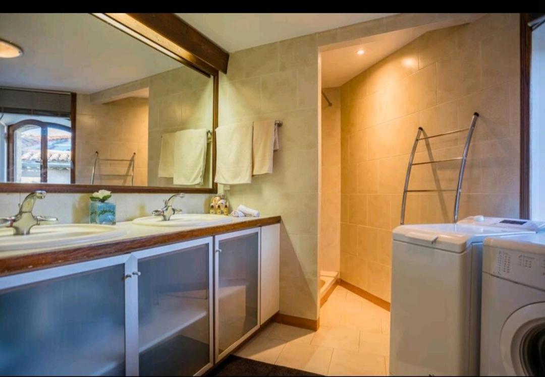 Joshroom Caux Bagian luar foto